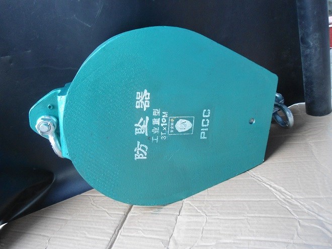 施工升降機(jī)防墜安全器.jpg