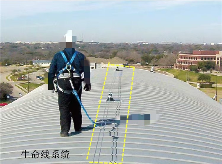 佩戴安全帶的生命線系統(tǒng)